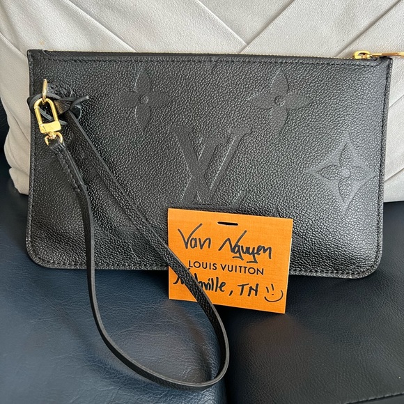 Louis Vuitton Neverfull MM Empreinte pouch - Picture 3 of 16